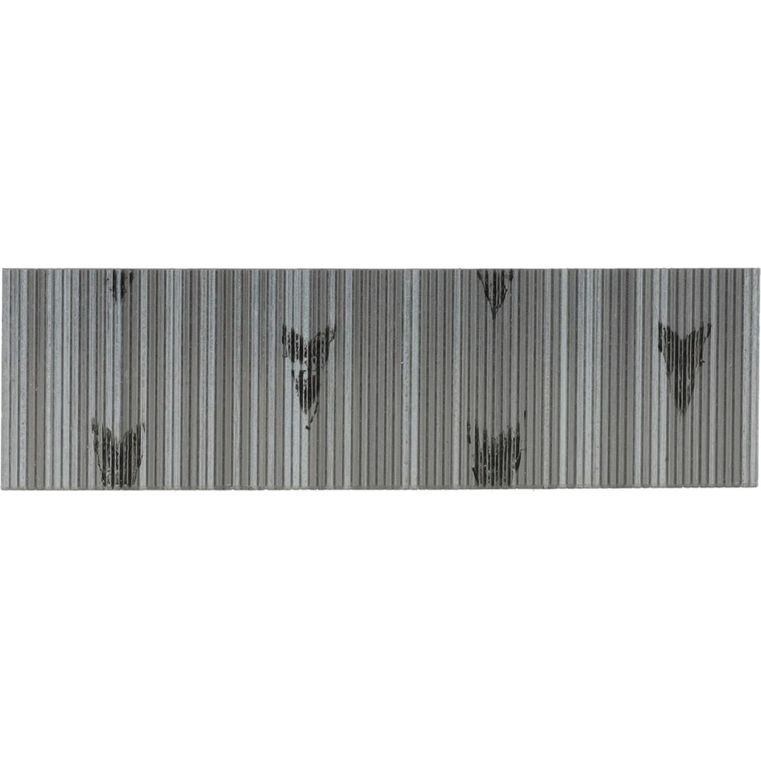 Pointes 23G sans tête CZ08ECA 0,6x12 mm SENCO — Pointes superfinettes SENCO STANOX 12 mm sans tête, bande gris foncé mat vue de face sur fond blanc