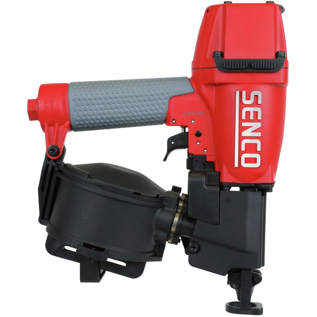 Cloueur roofing pneumatique ROOFPRO 445 XP SENCO — Cloueur roofing SENCO ROOFPRO 445 XP de trois quarts arrière droit, poignée grise caoutchoutée