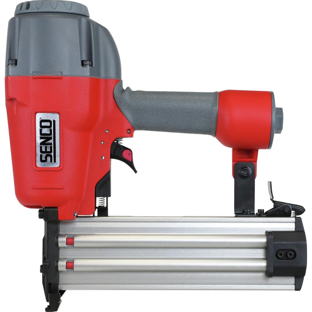 Cloueur pointe T pneumatique TPRO65 dual SENCO — Cloueur pointe T SENCO TPRO65 dual de profil gauche, magasin droit en aluminium à deux tiges rouges