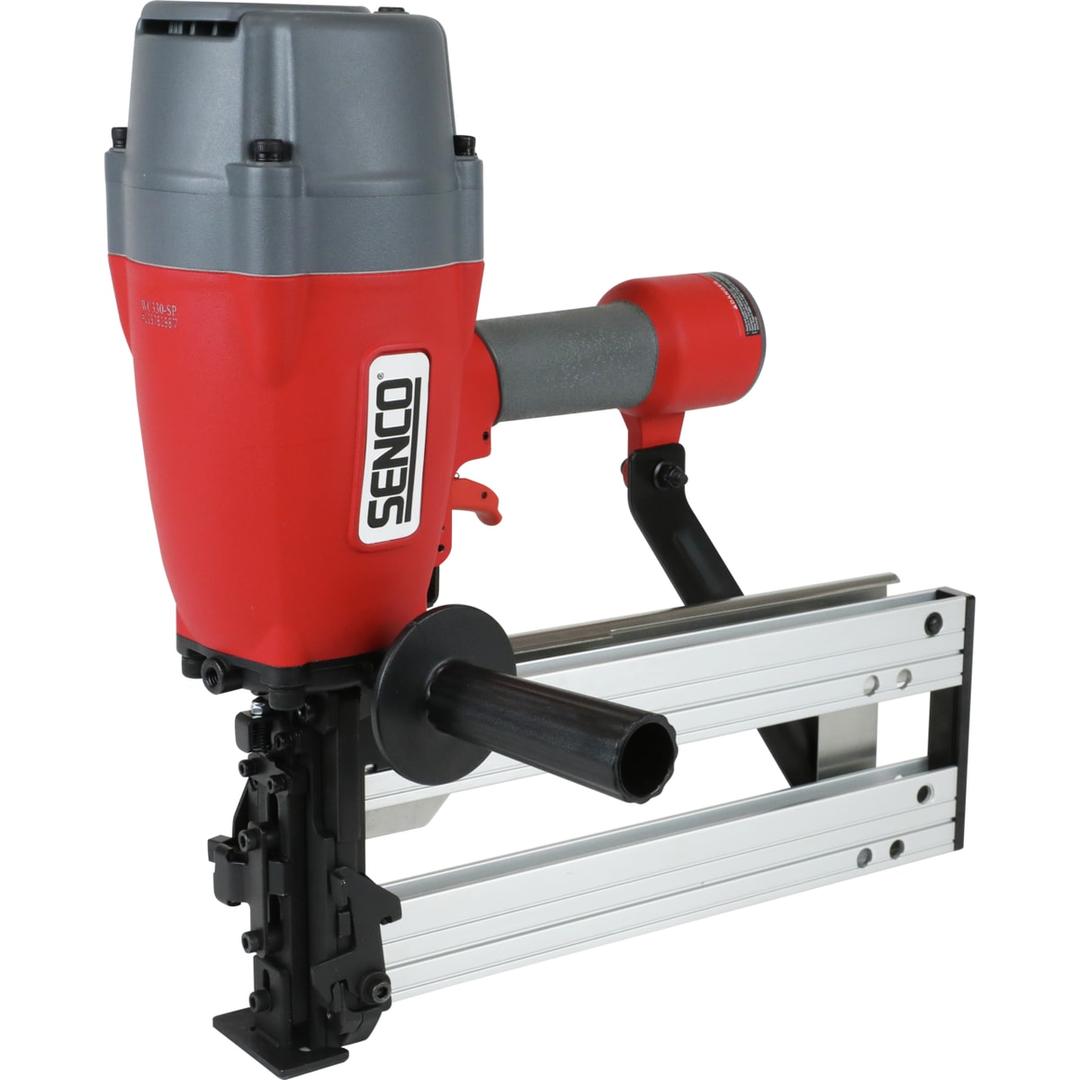 Agrafeuse gde lg pneumatique WC330 -SP SENCO — Agrafeuse SENCO WC330-SP 75-130 mm de trois quarts, déflecteur d'échappement vers l'avant