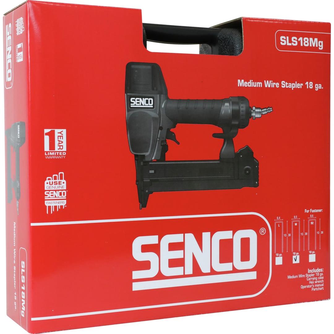 Agrafeuse pneumatique SLS18L MG Magnésium SENCO — Agrafeuse SENCO SLS18L Mg 12-38 mm dans son carton rouge à poignée noire, de trois quarts sur fond blanc