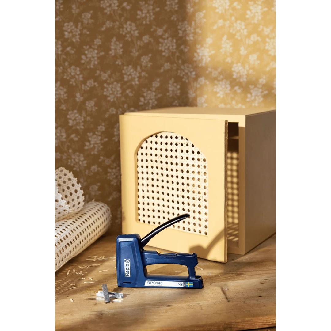Agrafeuse manuelle RPC140, bleu RAPID TOOLS — Rapid Agrafeuse RPC140, bleu, en situation 5