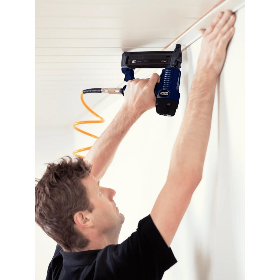 Cloueuse pneumatique PRO PB131, bleu RAPID TOOLS — Rapid Cloueuse à air comprimé PRO PB131, bleu, en situation 1