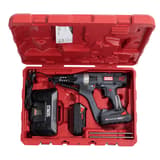 Visseuse en bande sur batterie DURASPIN DS722-18V SENCO — Coffret SENCO DS722-18V ouvert : visseuse en bande, chargeur, batterie, deux embouts longs et notice