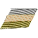 Pack gaz & clous en bande 34° lisses clair GC51APBKR-FC 2,87x50 mm & gaz PC1308P SENCO — Clous SENCO D34° 2,8x50 mm à tige lisse, bandelette kraft, de trois quarts sur fond blanc