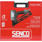 Cloueur pneumatique FINISHPRO 30XP DUAL/RESTR SENCO — Cloueur SENCO FinishPro 30XP 25-50 mm dans son carton rouge fermé à poignée noire, garantie 5 ans