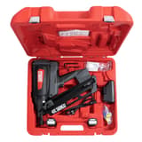 Cloueur autonome à gaz SGT90i SENCO — Coffret SENCO SGT90i 50-90 mm ouvert : cloueur à gaz, 2 batteries, chargeur, clé Allen et notices