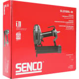 Agrafeuse pneumatique SLS18BL-M SENCO — Agrafeuse SENCO SLS18BL-M 12-38 mm dans son carton rouge, de trois quarts, agrafeuse grise imprimée