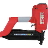 Agrafeuse pneumatique APP SNS 50XP-N Dual SENCO — Agrafeuse SENCO SNS 50XP-N 32-63 mm de profil droit, étiquette CE et magasin noir coudé