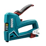Agrafeuse manuelle J-50 NOVUS — NOVUS agrafeuse manuelle J-50 — corps turquoise, poignée noire, agrafes A et H 6-14 mm, clous E 16 mm
