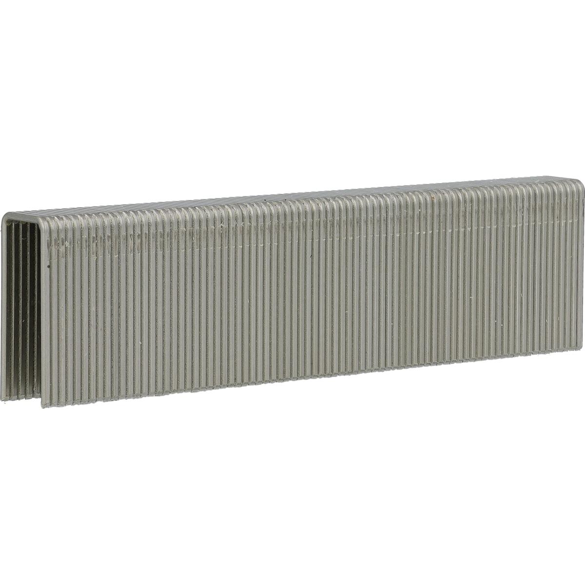 Agrafes SENCO M 25 mm inox AISI 304 en bande jointive, couronne de 9,5 mm, de trois quarts sur fond blanc