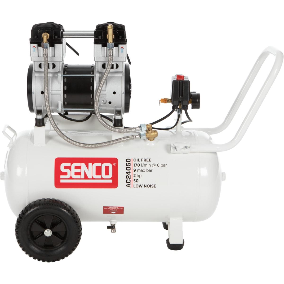 Compresseur SENCO AC24050 sans huile de profil, moteur bicylindre alu, flexibles tressés et manostat