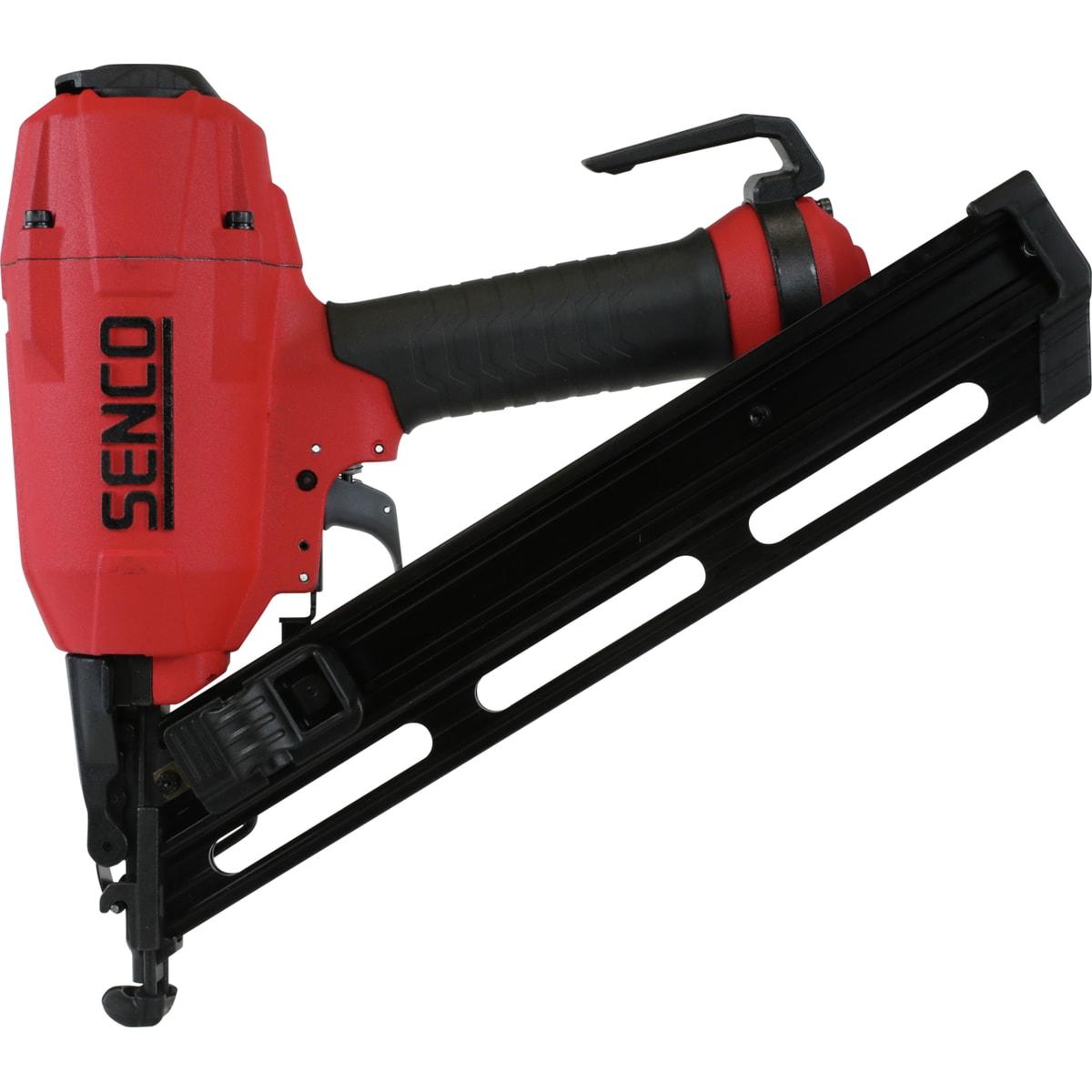 Cloueur SENCO FinishPro 35BL 32-63 mm de trois quarts, long magasin incliné noir et ajouré